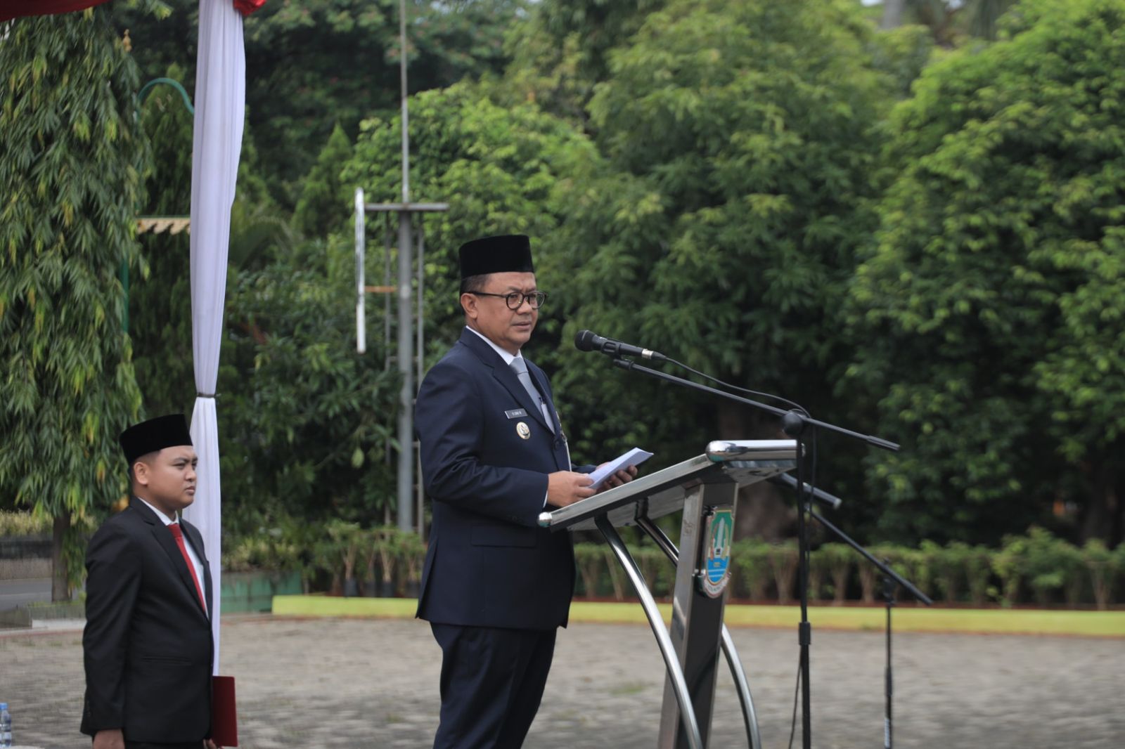 PJ Wali Kota Bekasi Saat Beri Sambutan Pada Upacara Hari Bela Negara