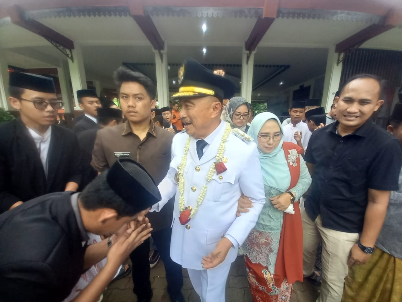 Wakil Wali Kota Bekasi Untuk Periode 2025-2030, Abdul Harris Bobihoe Usai Acara Serah Terima Jabatan