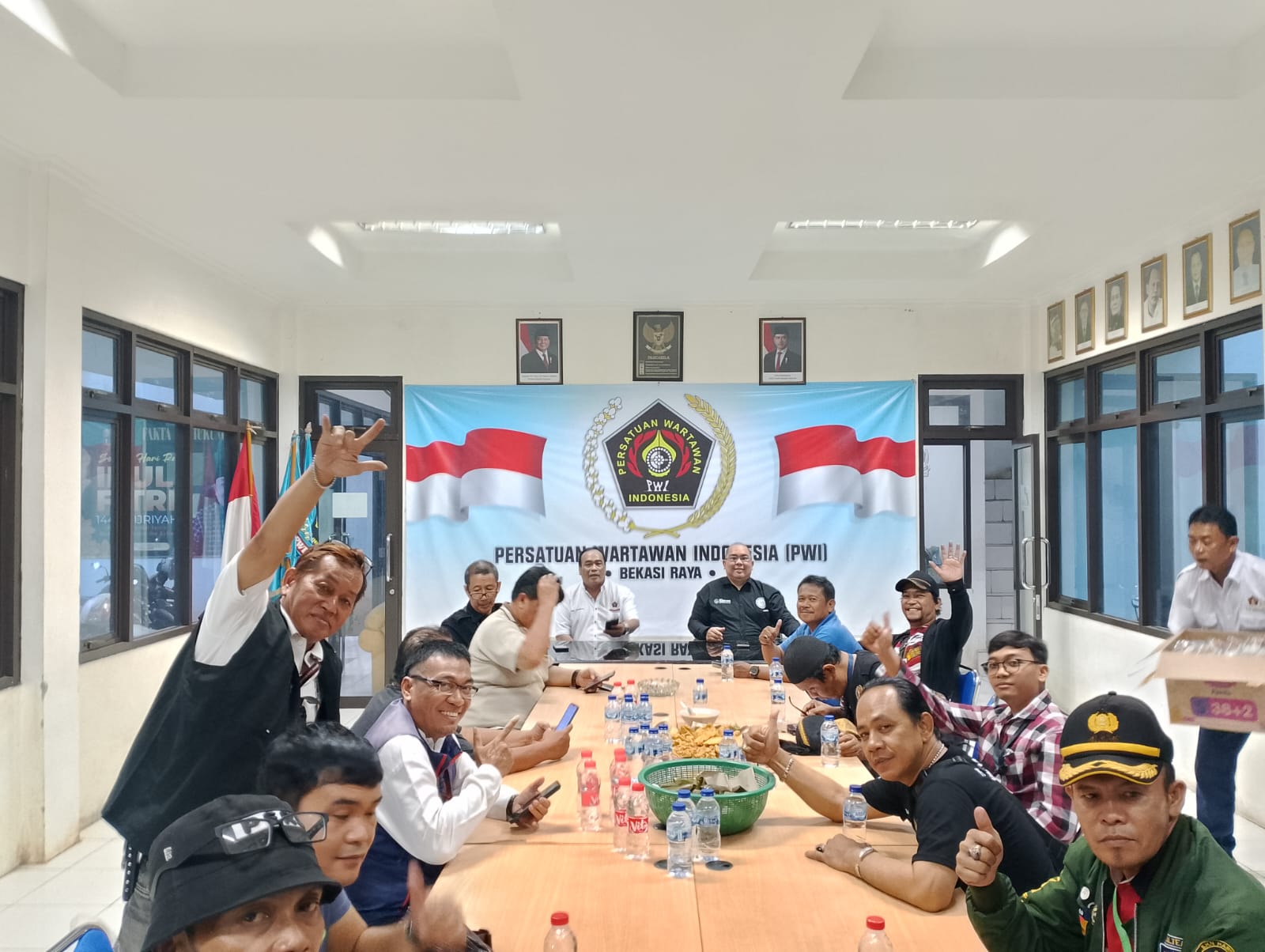 PWI Bekasi Raya Gelar Buka Puasa Bersama Pererat Persaudaraan Antar Insan Pers