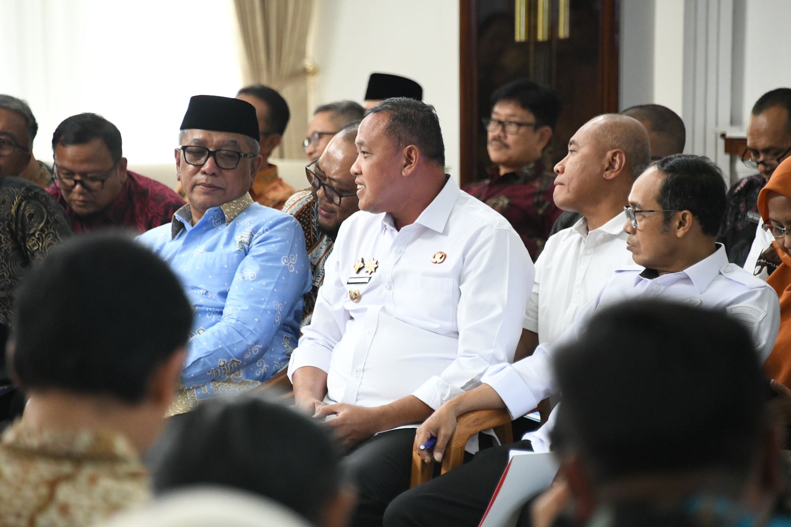 Wali Kota Bekasi, Tri Adhianto, Menghadiri Rapat Evaluasi APBD Kabupaten/Kota se-Jawa Barat Tahun Anggaran 2026