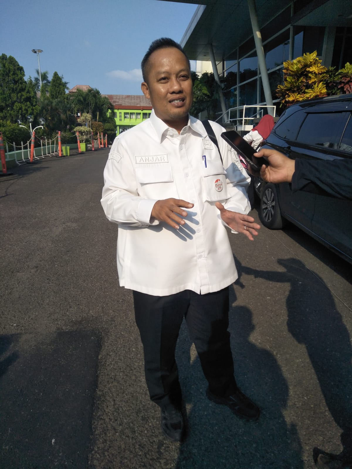 Kepala Badan Kepegawaian dan Pengembangan Sumber Daya Manusia (BKPSDM) Kota Bekasi, Anjar Budiono
